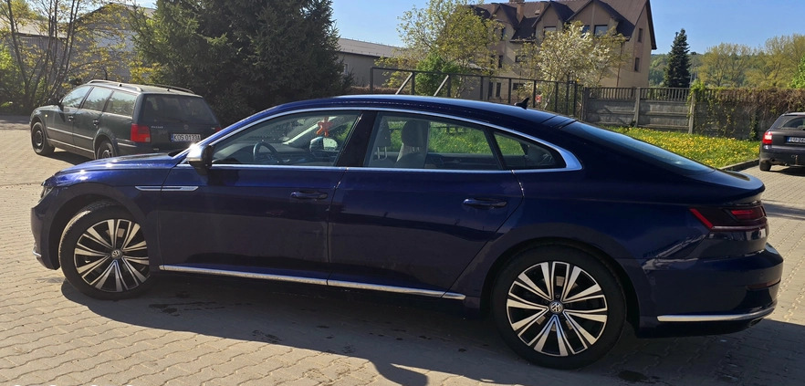 Volkswagen Arteon cena 112000 przebieg: 200000, rok produkcji 2018 z Bochnia małe 254